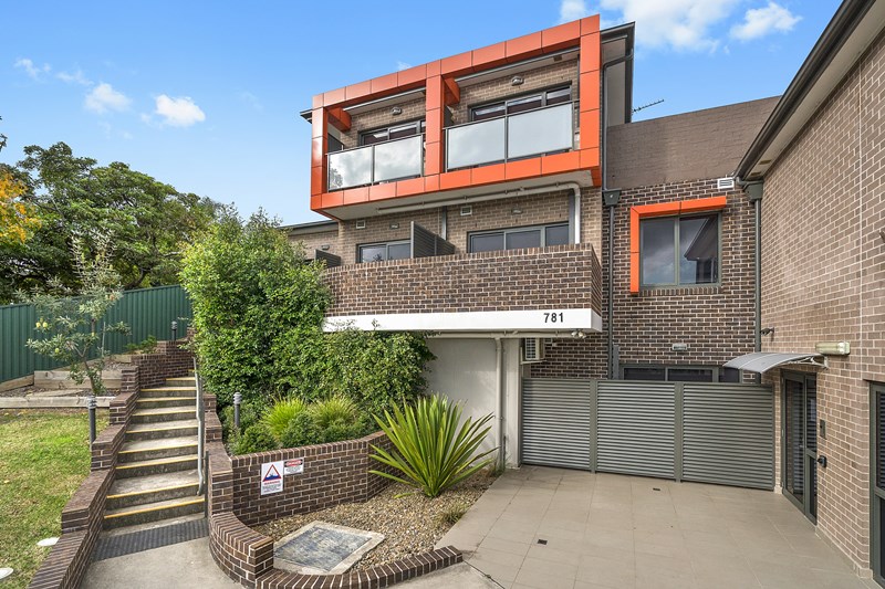 781 Warringah Road Forestville 2